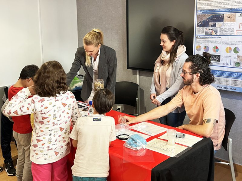 D1A51EB4-4C86-44B8-94E1-B88D1E12D24B